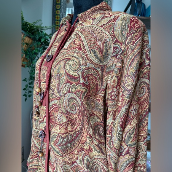 Vintage tapestry jacket with drawstring neckline and ornate wooden buttons - Picture 7 of 17